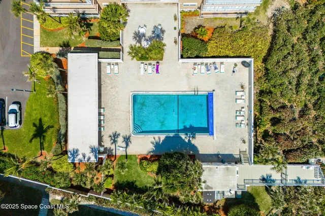 $3,400 | 877 N Highway, Unit 1106, Indialantic, FL 32903