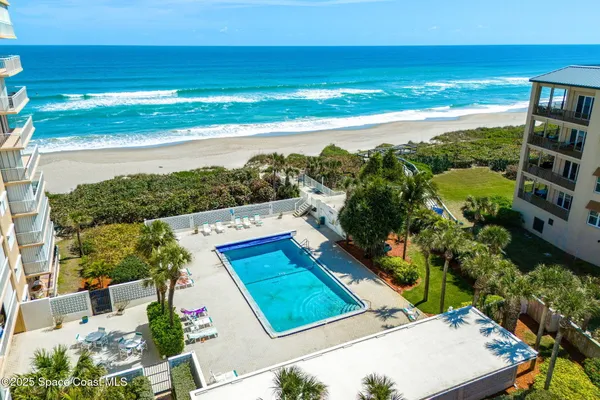 $3,400 | 877 N Highway, Unit 1106, Indialantic, FL 32903