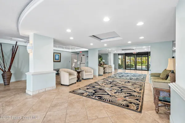 $3,400 | 877 N Highway, Unit 1106, Indialantic, FL 32903