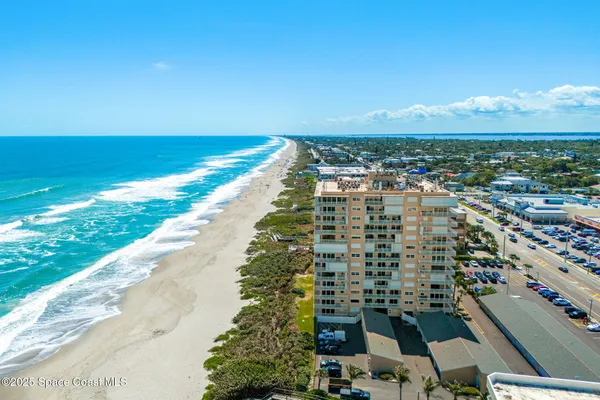 $3,400 | 877 N Highway, Unit 1106, Indialantic, FL 32903