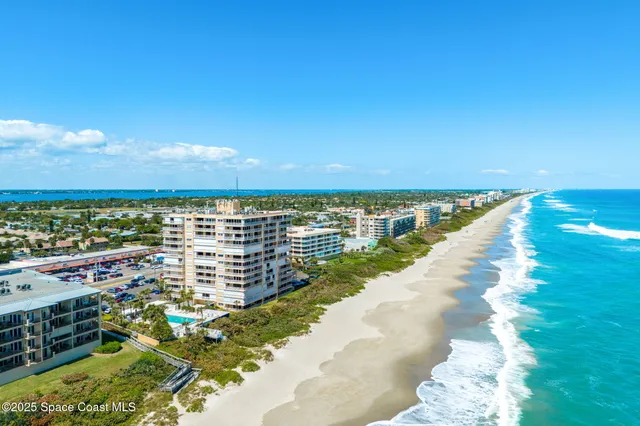 $3,400 | 877 N Highway, Unit 1106, Indialantic, FL 32903