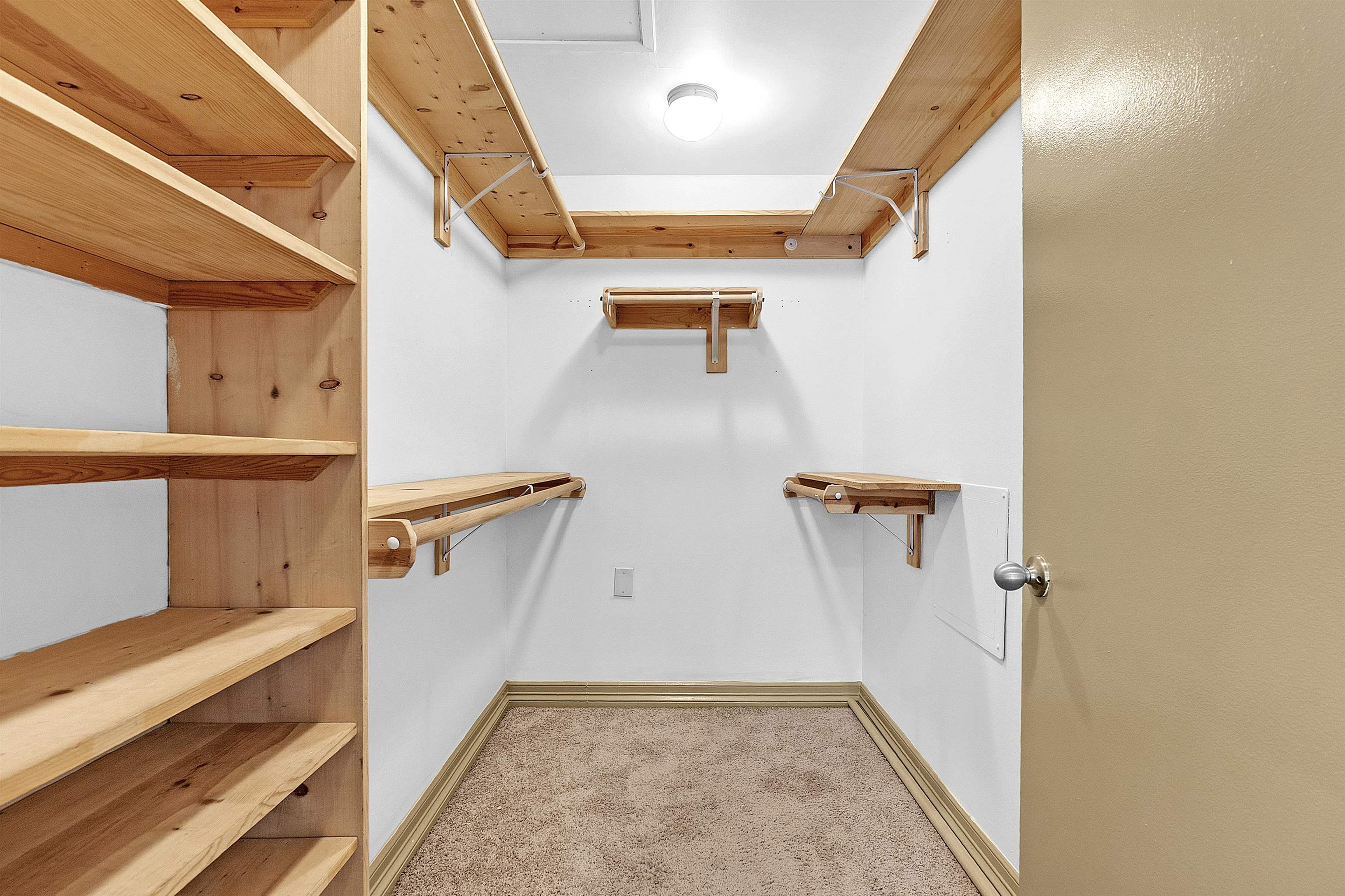 655 Riverside Drive, Unit 206 Memphis, TN 38103 - Photo 24 of 28 a view of hallway with stairs