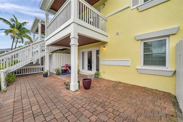 $289,000 | 121 Sea Horse Drive Southeast, Unit A, St. Petersburg, FL 33705