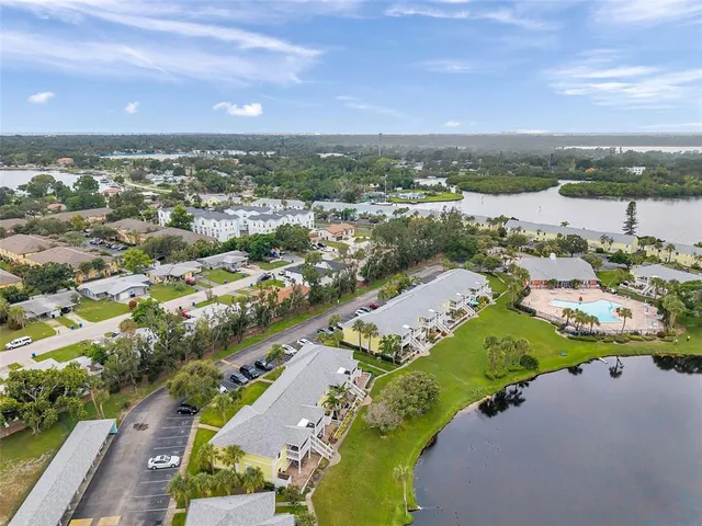 $289,000 | 121 Sea Horse Drive Southeast, Unit A, St. Petersburg, FL 33705