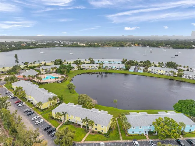 $289,000 | 121 Sea Horse Drive Southeast, Unit A, St. Petersburg, FL 33705