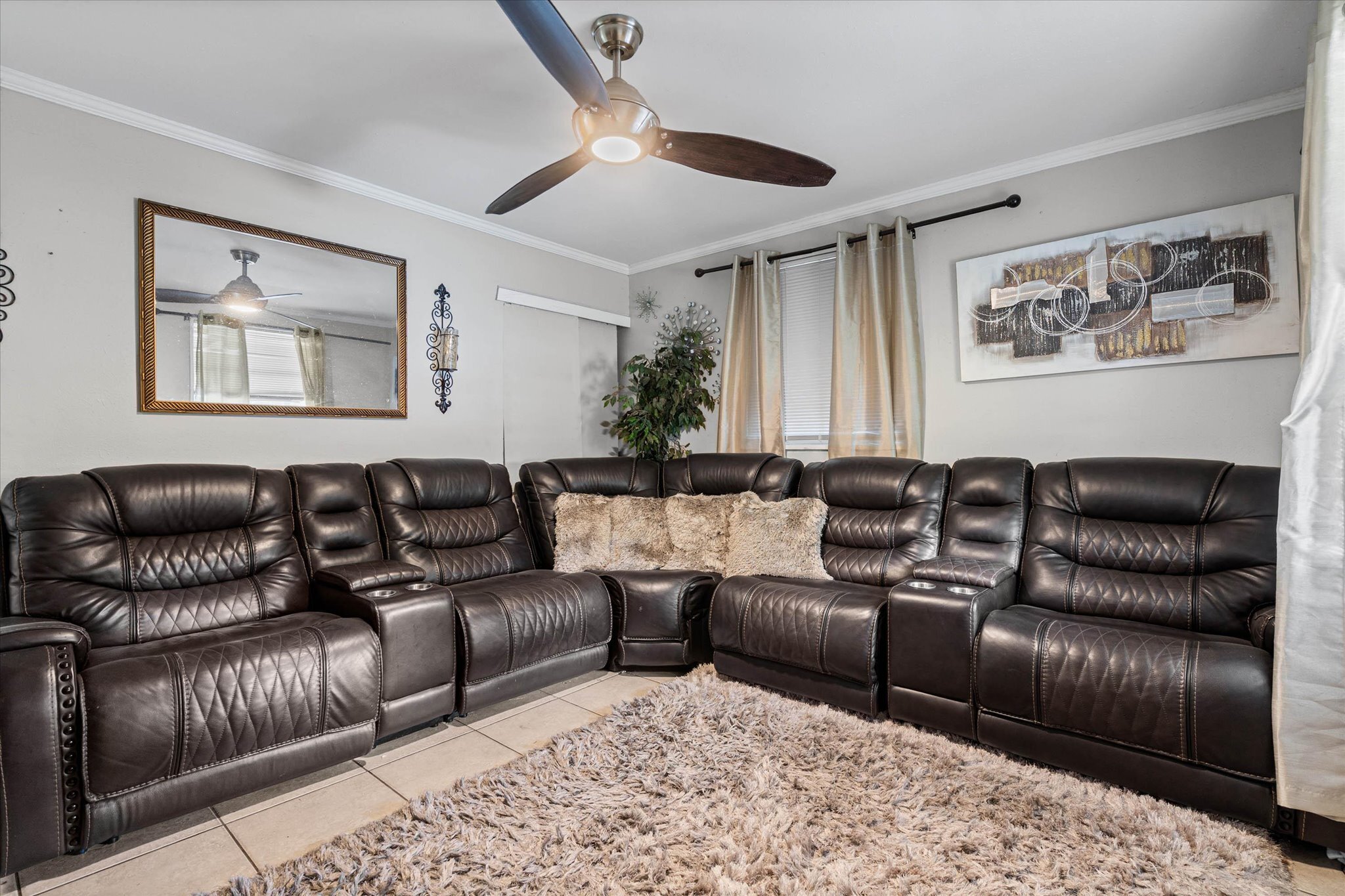 458 East Yevonne Curve Mobile, AL 36609 - Photo 2 of 19 Gallery Image 2