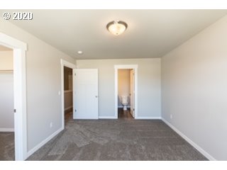 1692 Northeast 8th Street Pendleton, OR 97801 - Photo 11 of 27