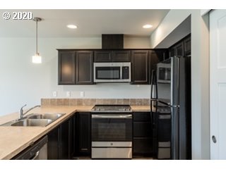 1692 Northeast 8th Street Pendleton, OR 97801 - Photo 4 of 27
