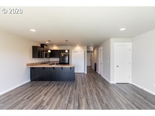 1692 Northeast 8th Street Pendleton, OR 97801 - Photo 7 of 27