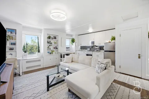 $1,750,000 | 21-41 24th Street | Astoria