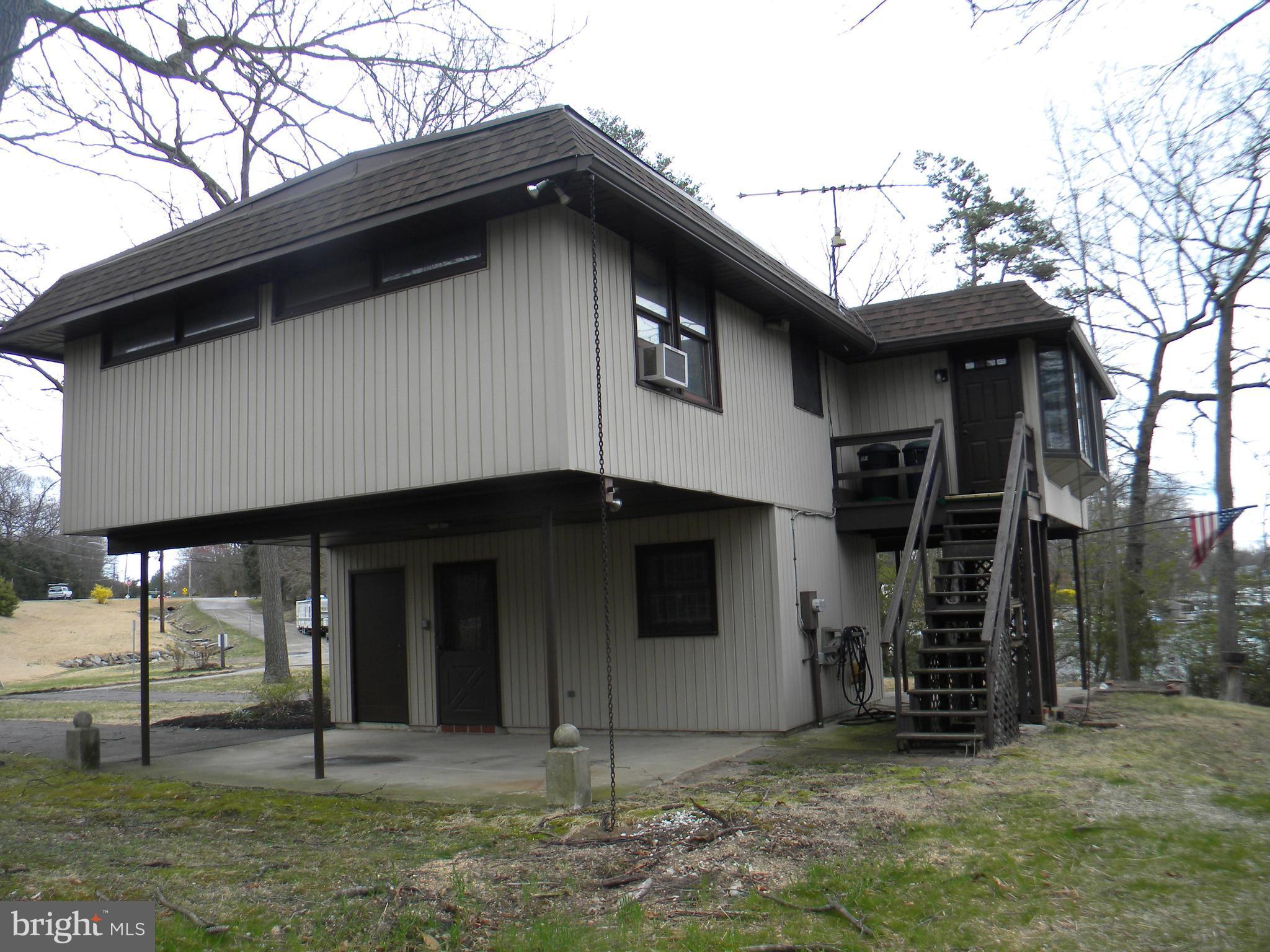 301 Magothy Bridge Road Pasadena, MD 21122 - Photo 4 of 7 Exterior (General)
