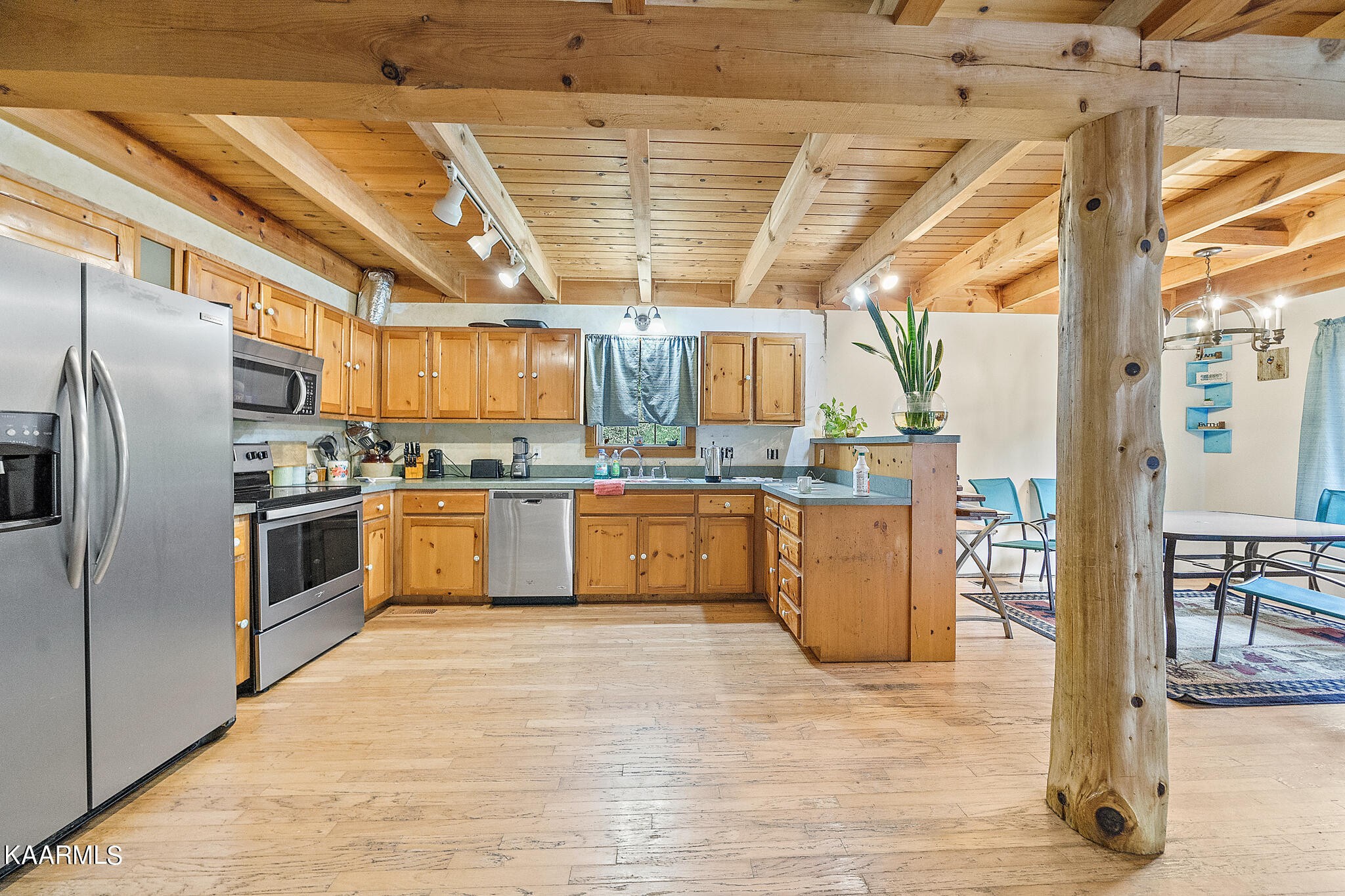 1737 Parrotts Chapel Road Sevierville, TN 37876 - Photo 8 of 36 Gallery Image 8