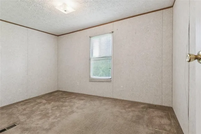 $1,250 | 3008 River Road, Meraux, LA 70075