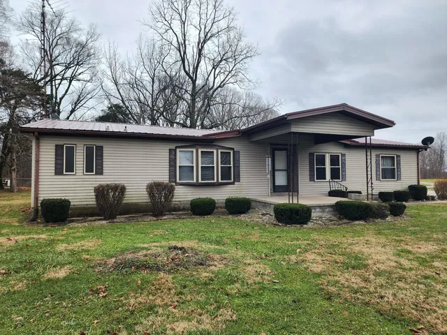 $220,000 | 23176 Highway 52, Laurel, IN 47024