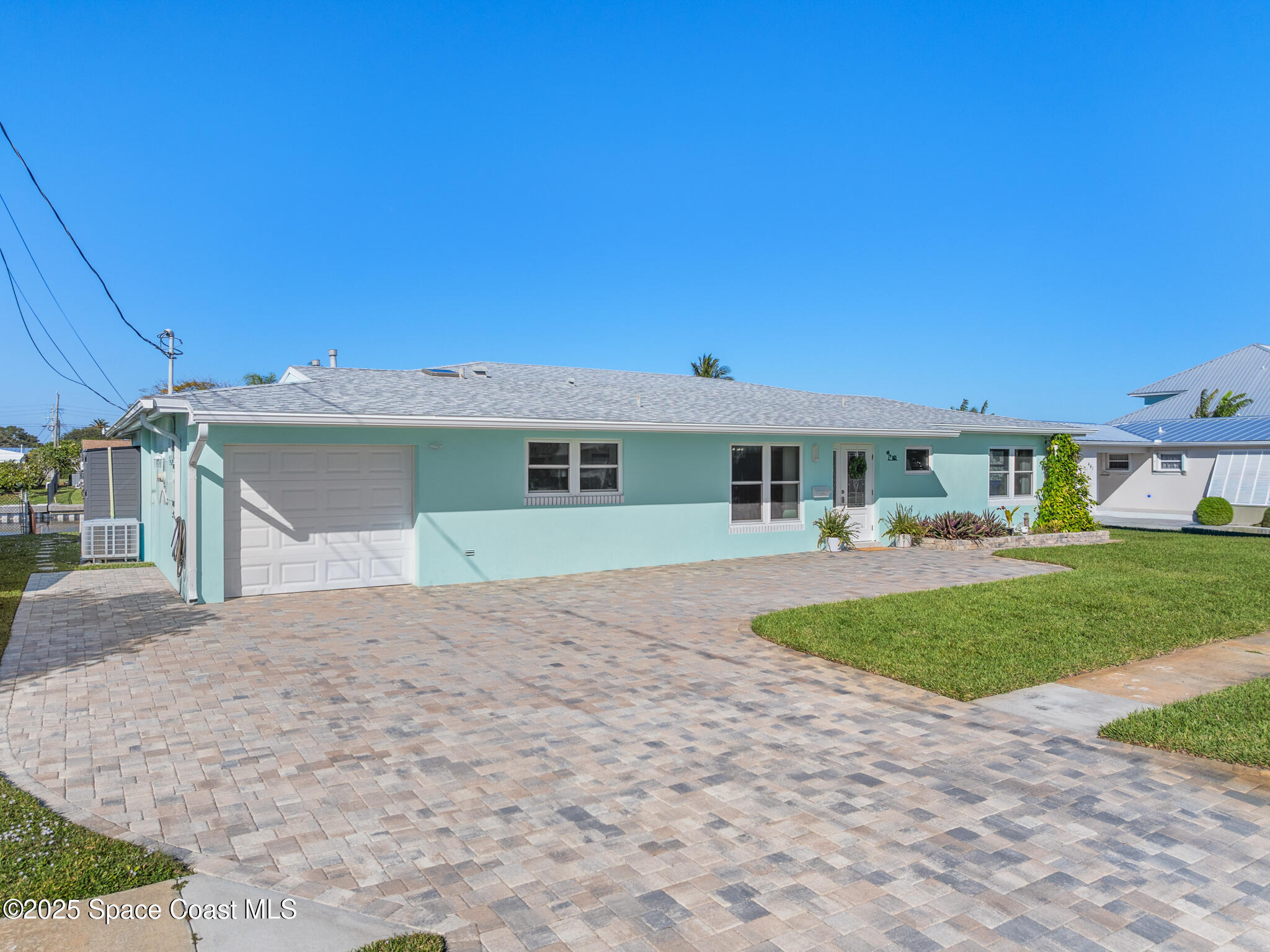 465 Cardinal Drive Satellite Beach, FL 32937 - Photo 4 of 52 20251103 465 Cardinal Dr Satellite Beach