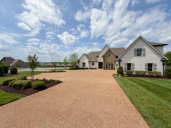 $1,175,900 | 2308 Cages Bend Road, Gallatin, TN 37066