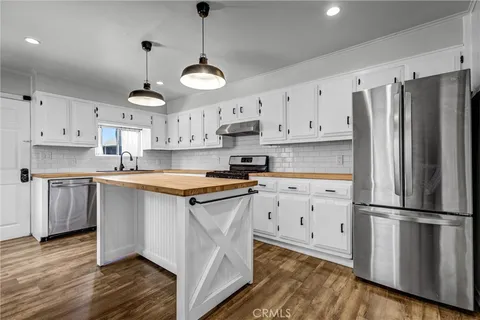 $1,244,000 | 6512 Coldwater Canyon Avenue, Valley Glen, CA 91606