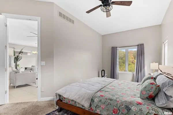 $415,000 | 5606 West Grande Circle, Peoria, IL 61615