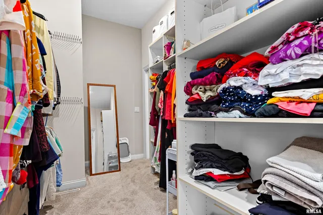 $425,000 | 5606 West Grande Circle, Peoria, IL 61615