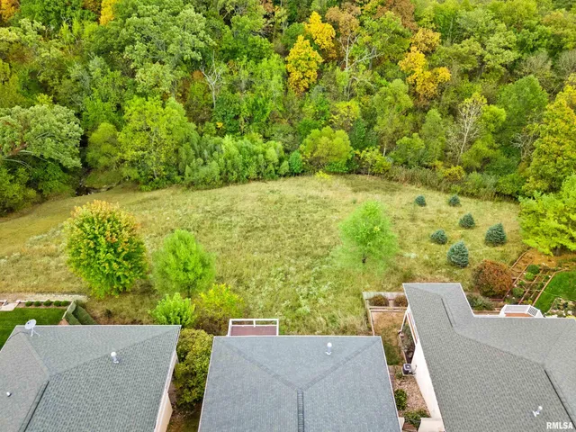 $425,000 | 5606 West Grande Circle, Peoria, IL 61615