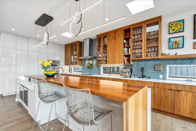 $8,999,000 | 20 Lagoon Road, Belvedere, CA 94920