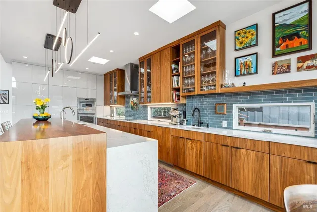 $8,999,000 | 20 Lagoon Road, Belvedere, CA 94920