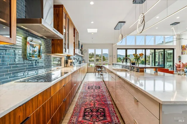 $8,999,000 | 20 Lagoon Road, Belvedere, CA 94920