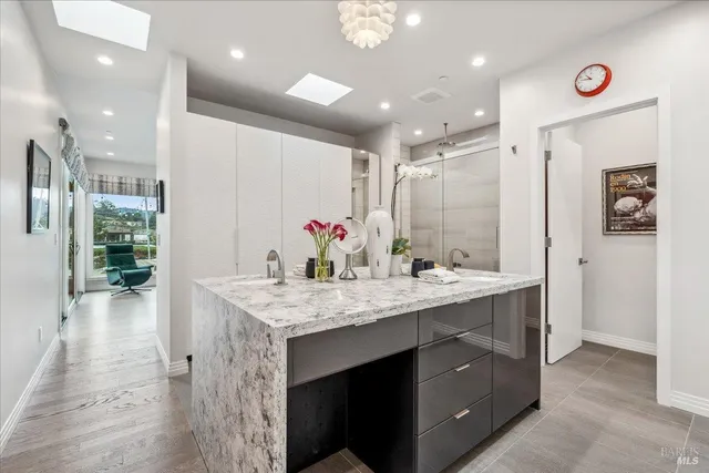 $8,999,000 | 20 Lagoon Road, Belvedere, CA 94920