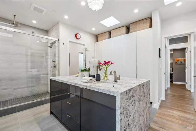 $8,999,000 | 20 Lagoon Road, Belvedere, CA 94920