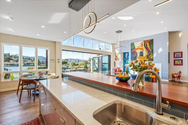 $8,999,000 | 20 Lagoon Road, Belvedere, CA 94920