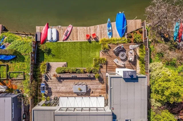 $8,999,000 | 20 Lagoon Road, Belvedere, CA 94920