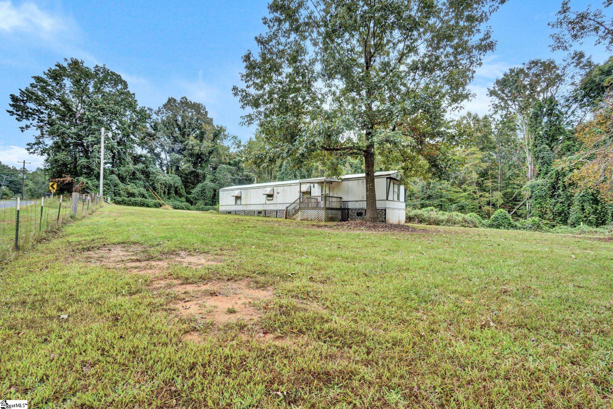 3865 A B Jacks Road Laurens, SC 29360 - Photo 4 of 40