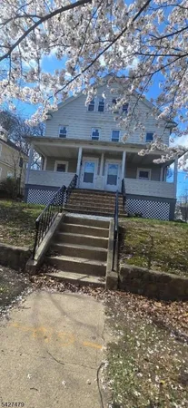 $3,800 | 69 Ashwood Avenue, Unit A, Summit, NJ 07901