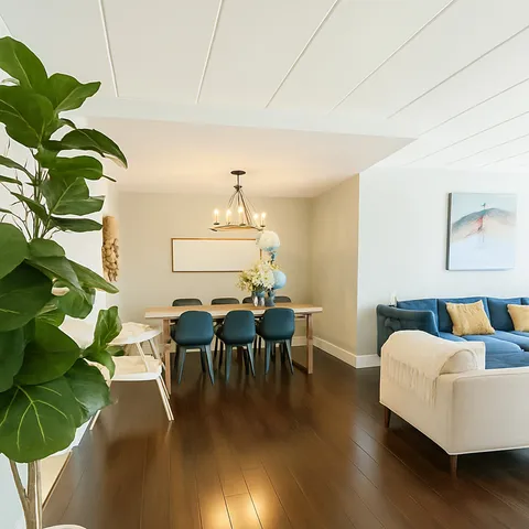 $342,500 | 905 Center Street, Unit 208, Des Plaines, IL 60016