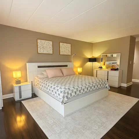 $342,500 | 905 Center Street, Unit 208, Des Plaines, IL 60016