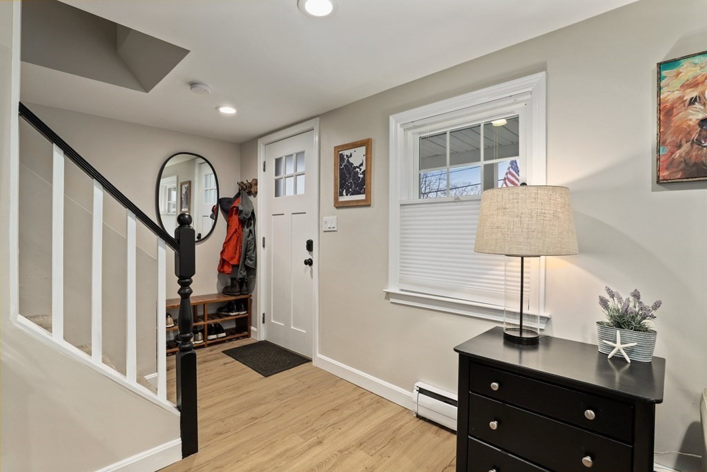 19 Watson Road Quincy, MA 02169 - Photo 5 of 26 Gallery Image 5