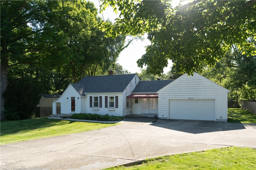 1328 Hanes Road Beavercreek, OH 45434 - Photo 1 of 29