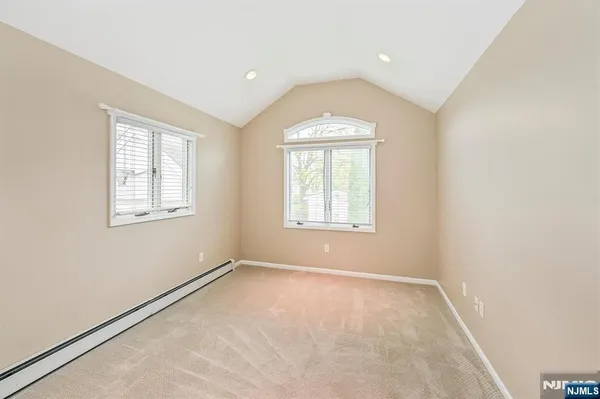 $725,000 | 520 Hamilton Avenue, Hasbrouck Heights, NJ 07604