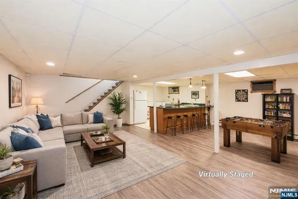 $725,000 | 520 Hamilton Avenue, Hasbrouck Heights, NJ 07604
