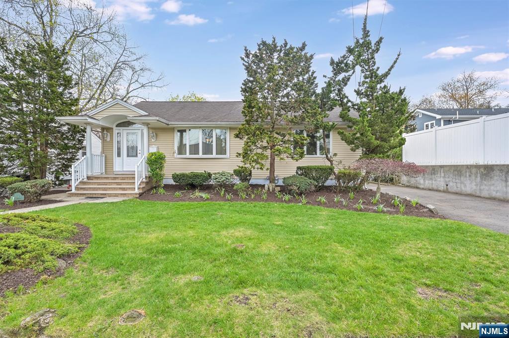 520 Hamilton Avenue Hasbrouck Heights, NJ 07604 - Photo 40 of 42