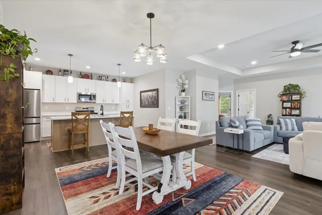 $379,900 | 3811 Tanglewood Place, Janesville, WI 53546