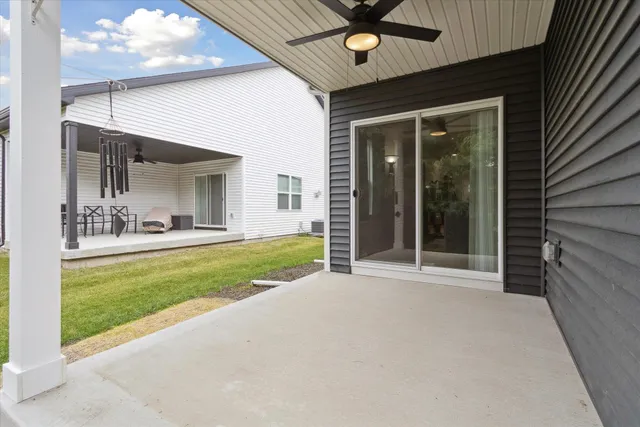 $379,900 | 3811 Tanglewood Place, Janesville, WI 53546