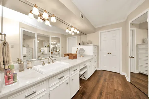 $599,000 | 31 Bendwood Drive, Sugar Land, TX 77478