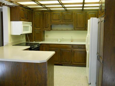 10680 Roedel Road Frankenmuth, MI 48734 - Photo 4 of 12 20353813-3.JPG
