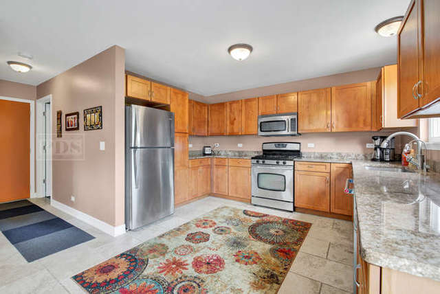279 Spring Valley Way Round Lake, IL 60073 - Photo 16 of 44