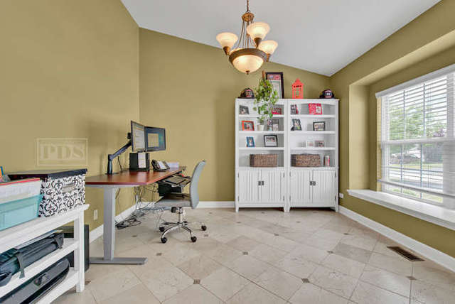 279 Spring Valley Way Round Lake, IL 60073 - Photo 5 of 44