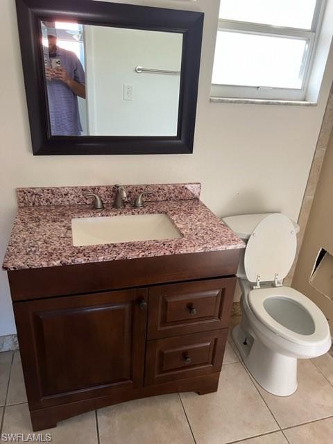 690 109th Avenue North Naples, FL 34108 - Photo 11 of 12 Bathroom