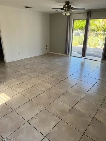 $1,550 | 690 109th Avenue North, Naples, FL 34108