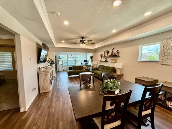 $2,300 | 1267 Bright Stars Drive, Aubrey, TX 76227