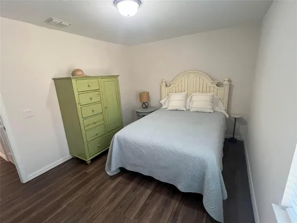 $2,300 | 1267 Bright Stars Drive, Aubrey, TX 76227